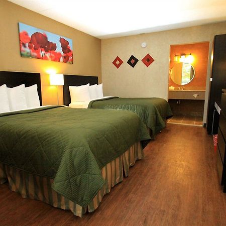 Quality Inn Wayne - Fairfield Area מראה חיצוני תמונה