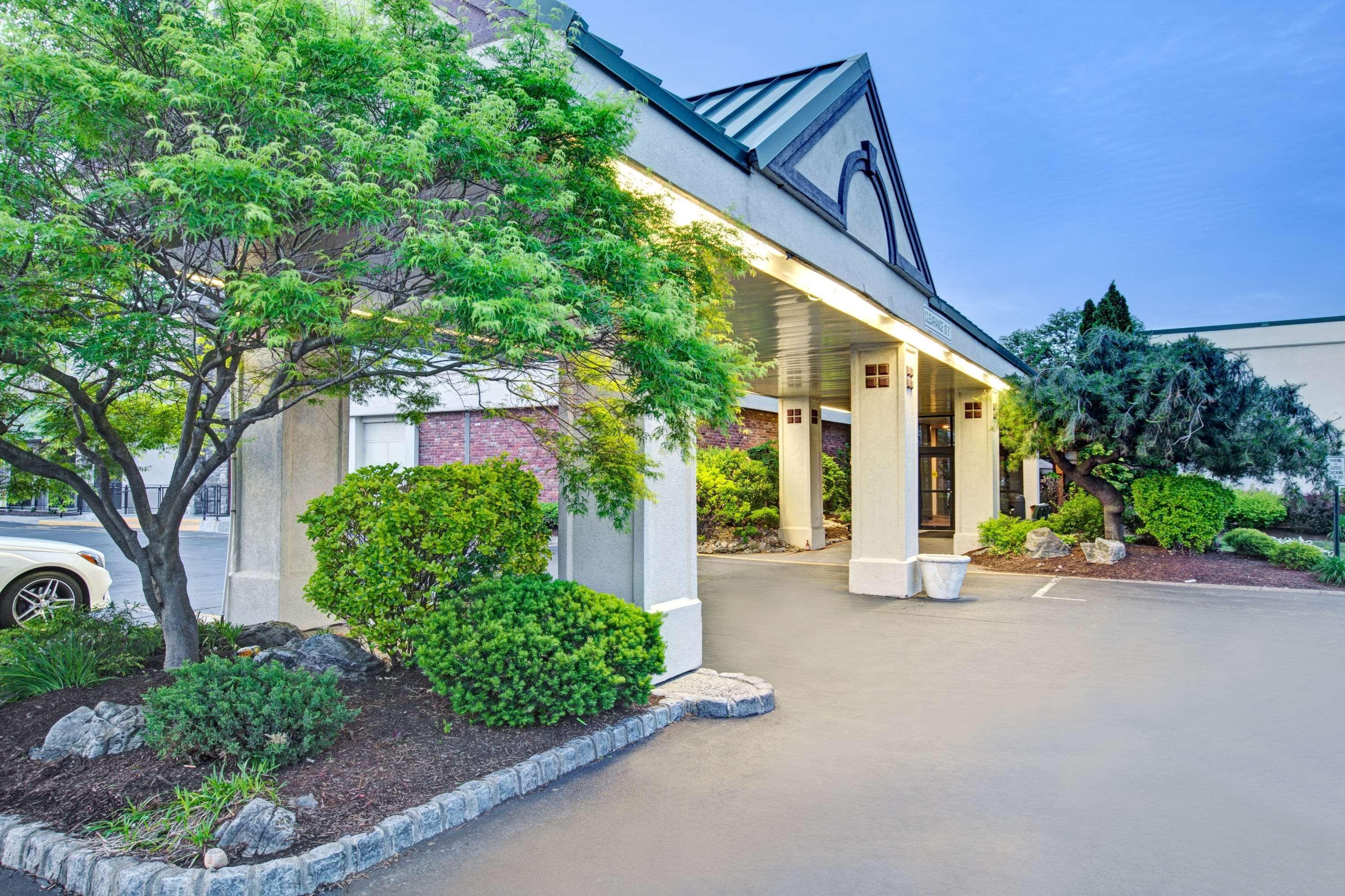 Quality Inn Wayne - Fairfield Area מראה חיצוני תמונה