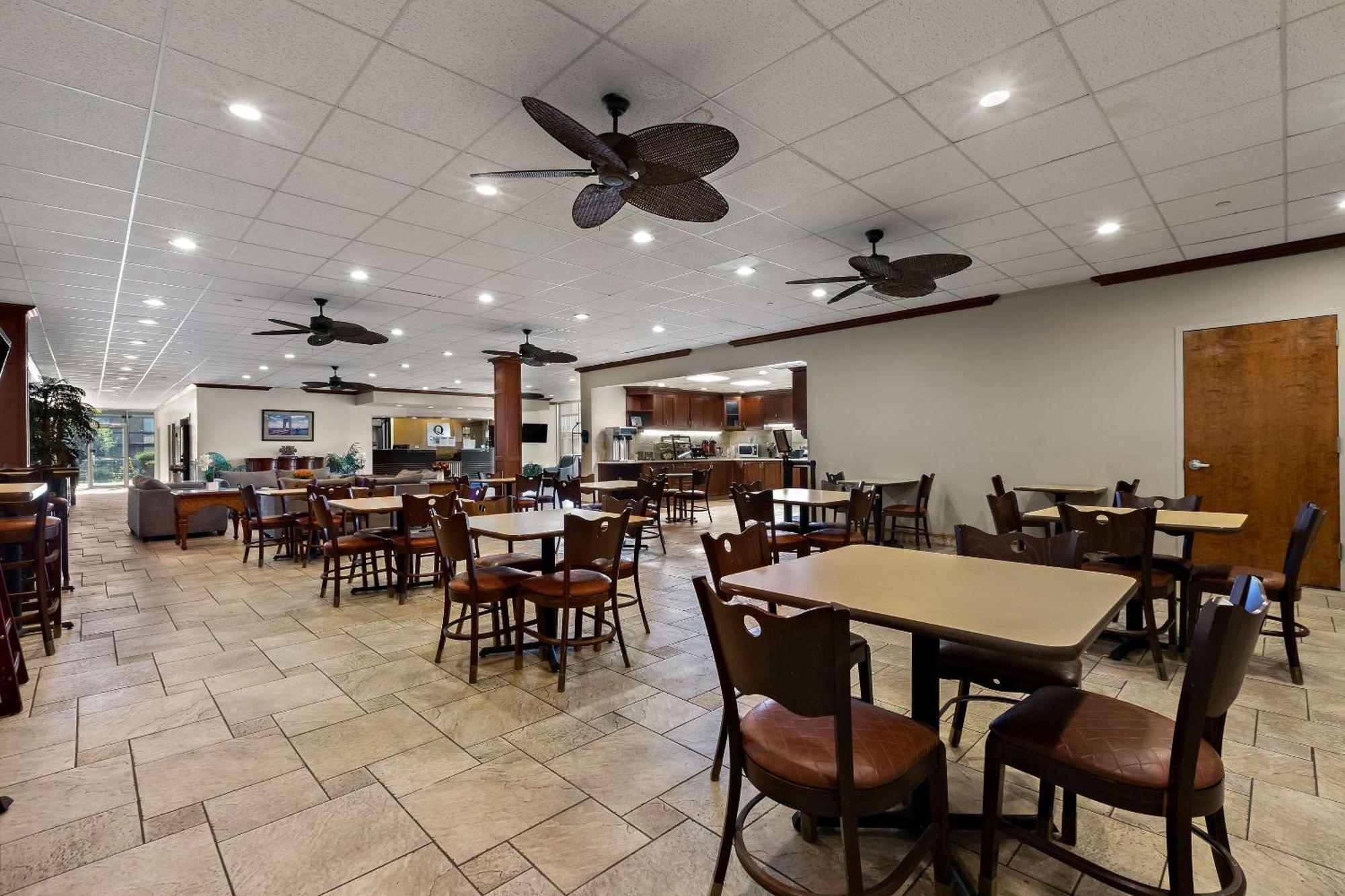 Quality Inn Wayne - Fairfield Area מראה חיצוני תמונה