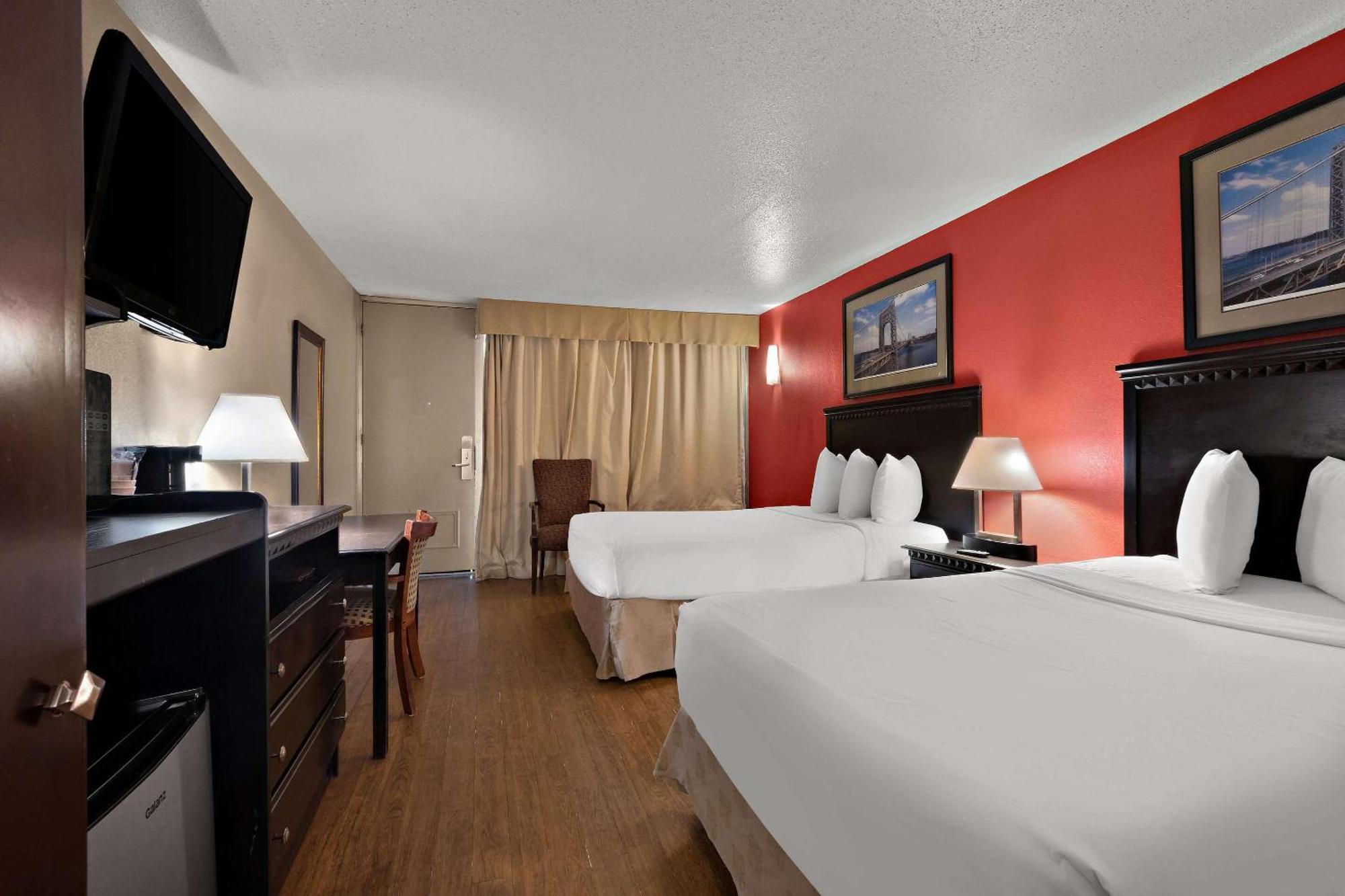 Quality Inn Wayne - Fairfield Area מראה חיצוני תמונה